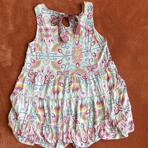 Matilda Jane, super soft tears of Road ruffles tank. Beautiful colors ties back. - Picture 5 of 7
